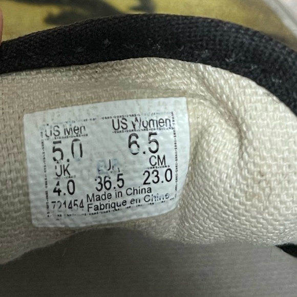 Vans - lightly worn size 6.5 women’s/5.0 men’s/36.5 Euro. - Picture 7 of 7